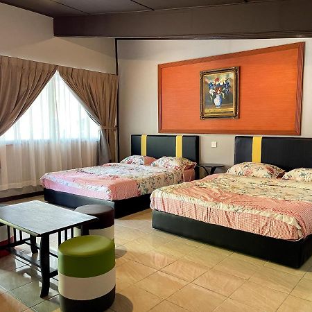 ซันไรซ์ รีครีเอชัน ชาเลท แอนด์ โฮม สเตย์ Hotel ราเนา ภายนอก รูปภาพ